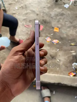 Apple iPhone 14 (Used)