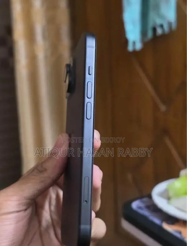 Apple iPhone 15 . (Used)