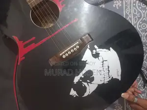গিটার বিক্রি হবে