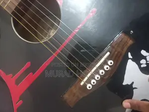 গিটার বিক্রি হবে