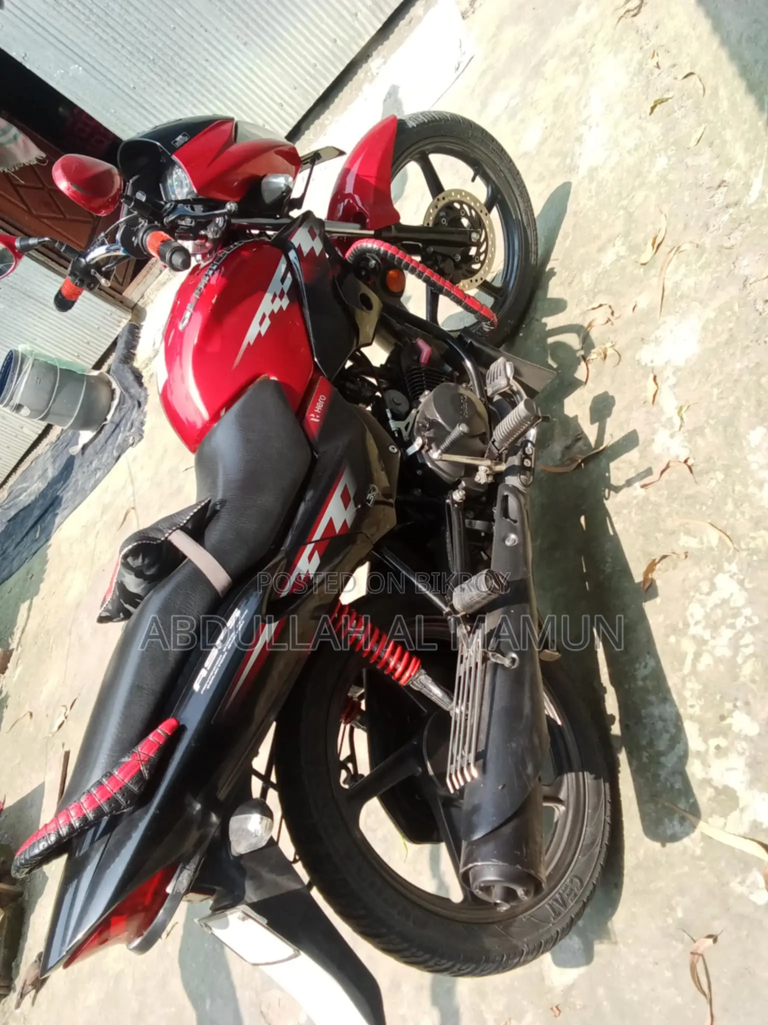 Hero Glamour BS4 2025