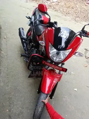 Hero Glamour BS4 2025