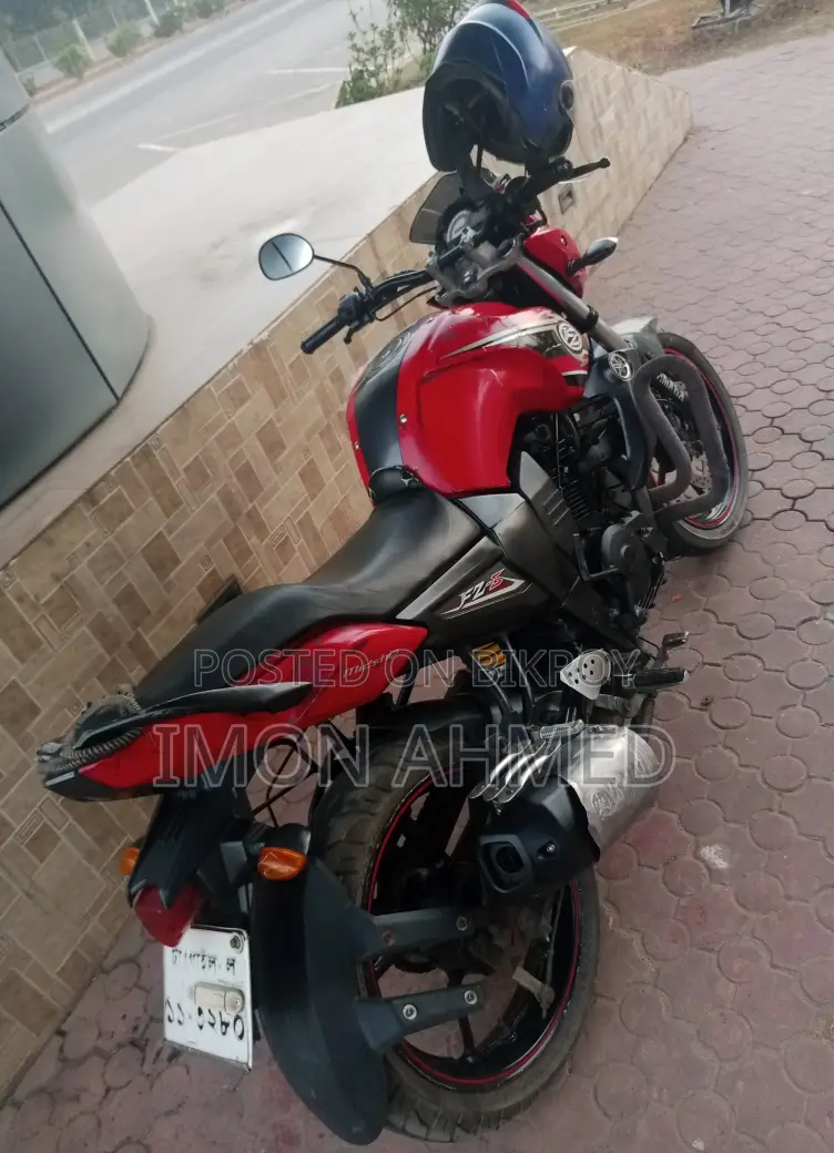 Yamaha FZS . 2016