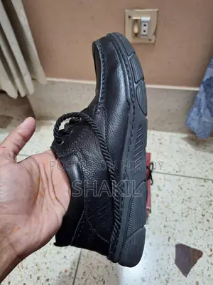 Leather Sneakers. Export Quality. Size 42/43