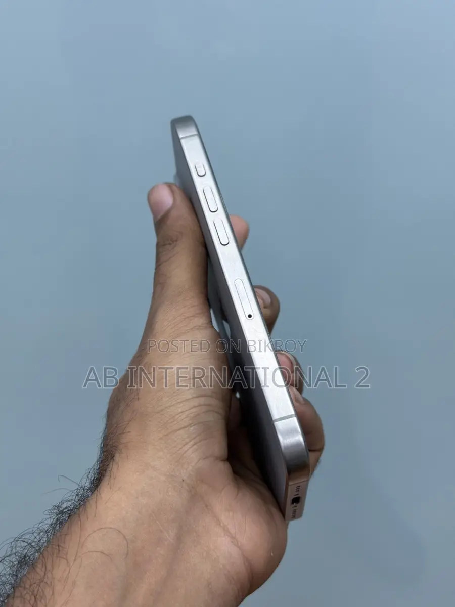 Apple iPhone 15 Pro (Used)