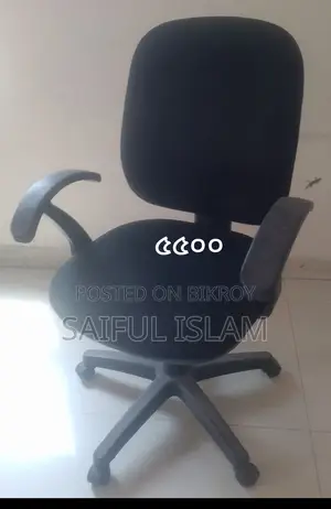 অফিস চেয়ার বিক্রি করব।