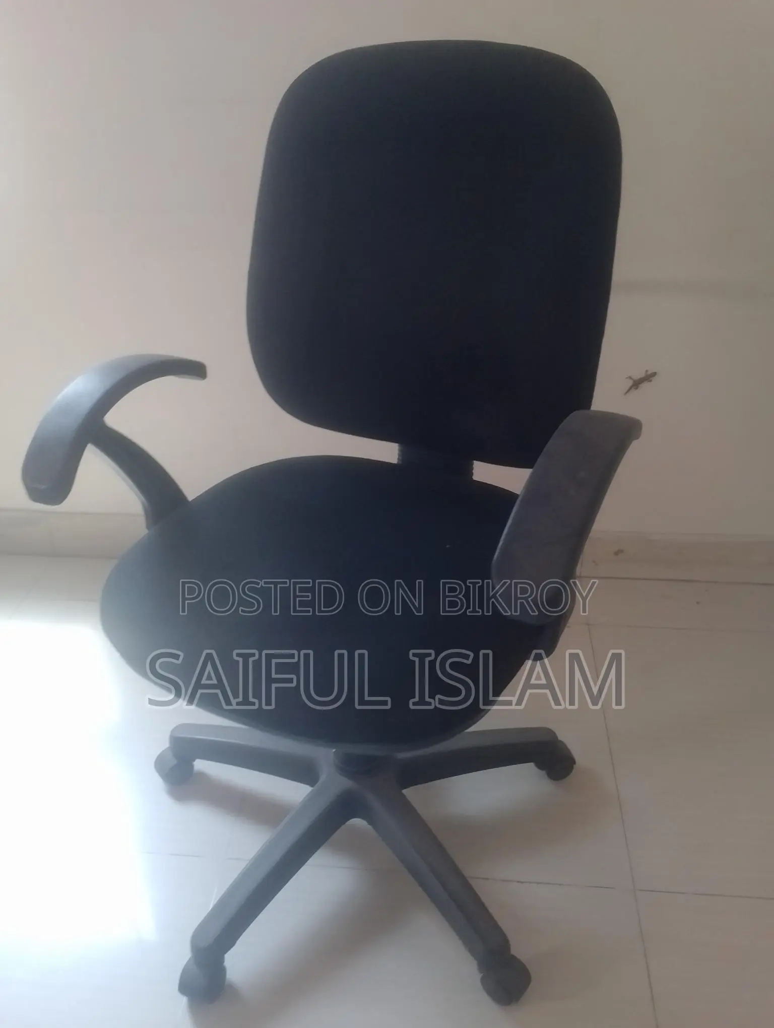 অফিস চেয়ার বিক্রি করব।