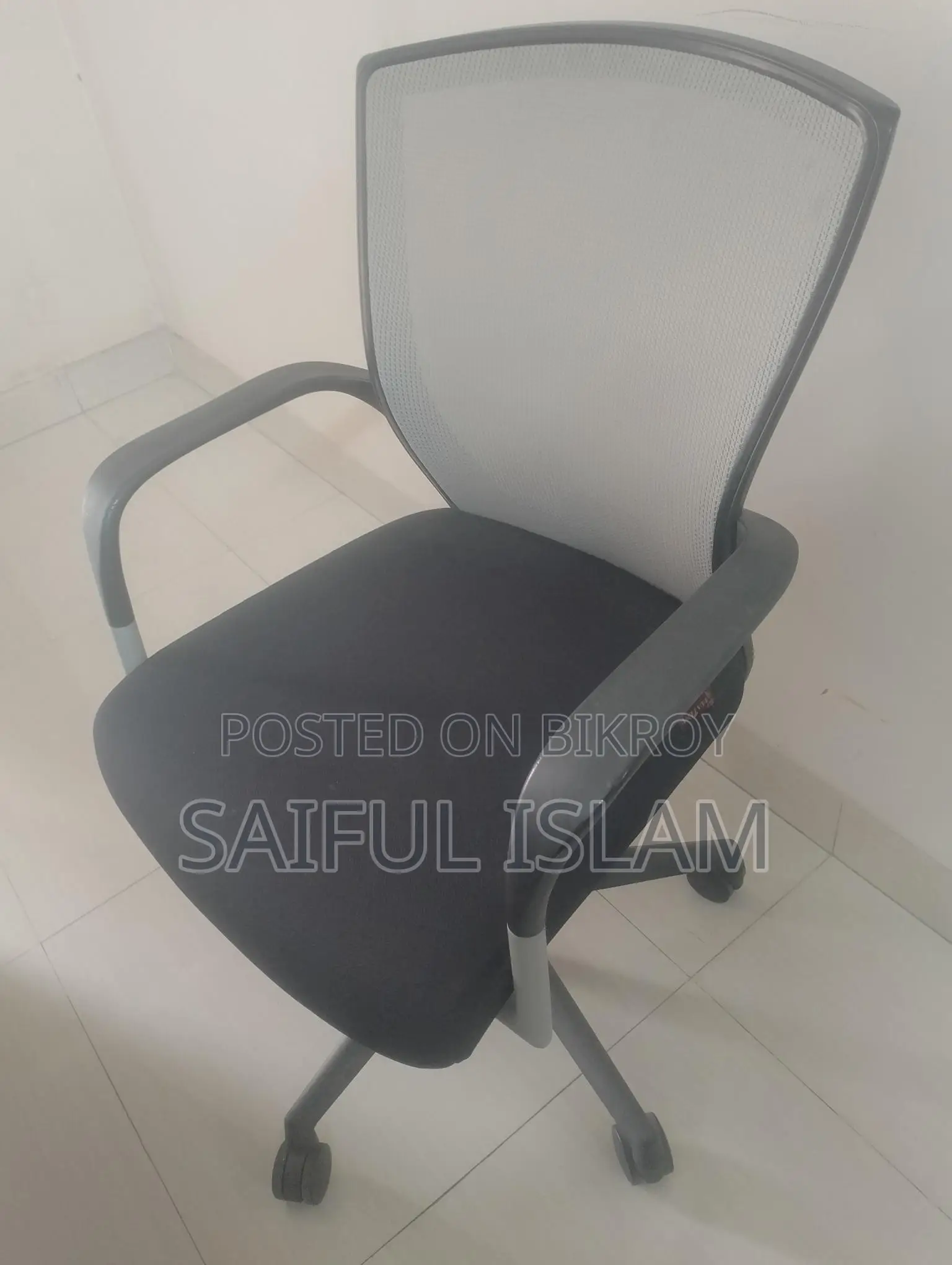 অফিস চেয়ার বিক্রি করব।