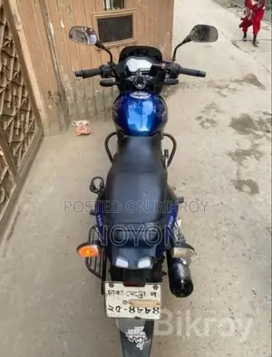Bajaj Pulsar 150 . 2018