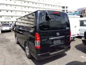 Toyota Hiace Super GL Black 2020
