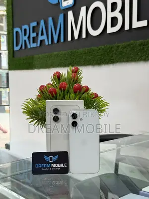 Apple iPhone 16 (Used)