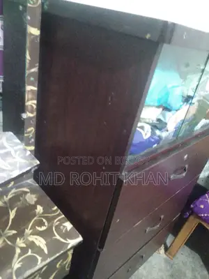 ওয়ারড্রোব বিক্রির জন্য