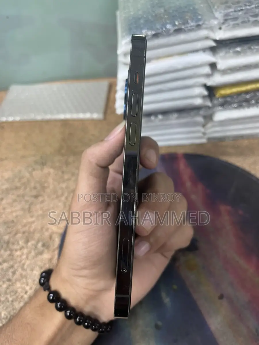 Apple iPhone 12 Pro (Used)