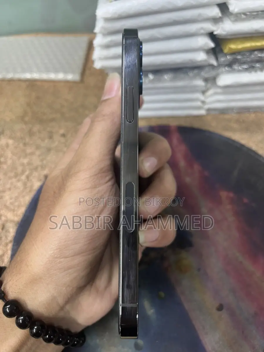 Apple iPhone 12 Pro (Used)