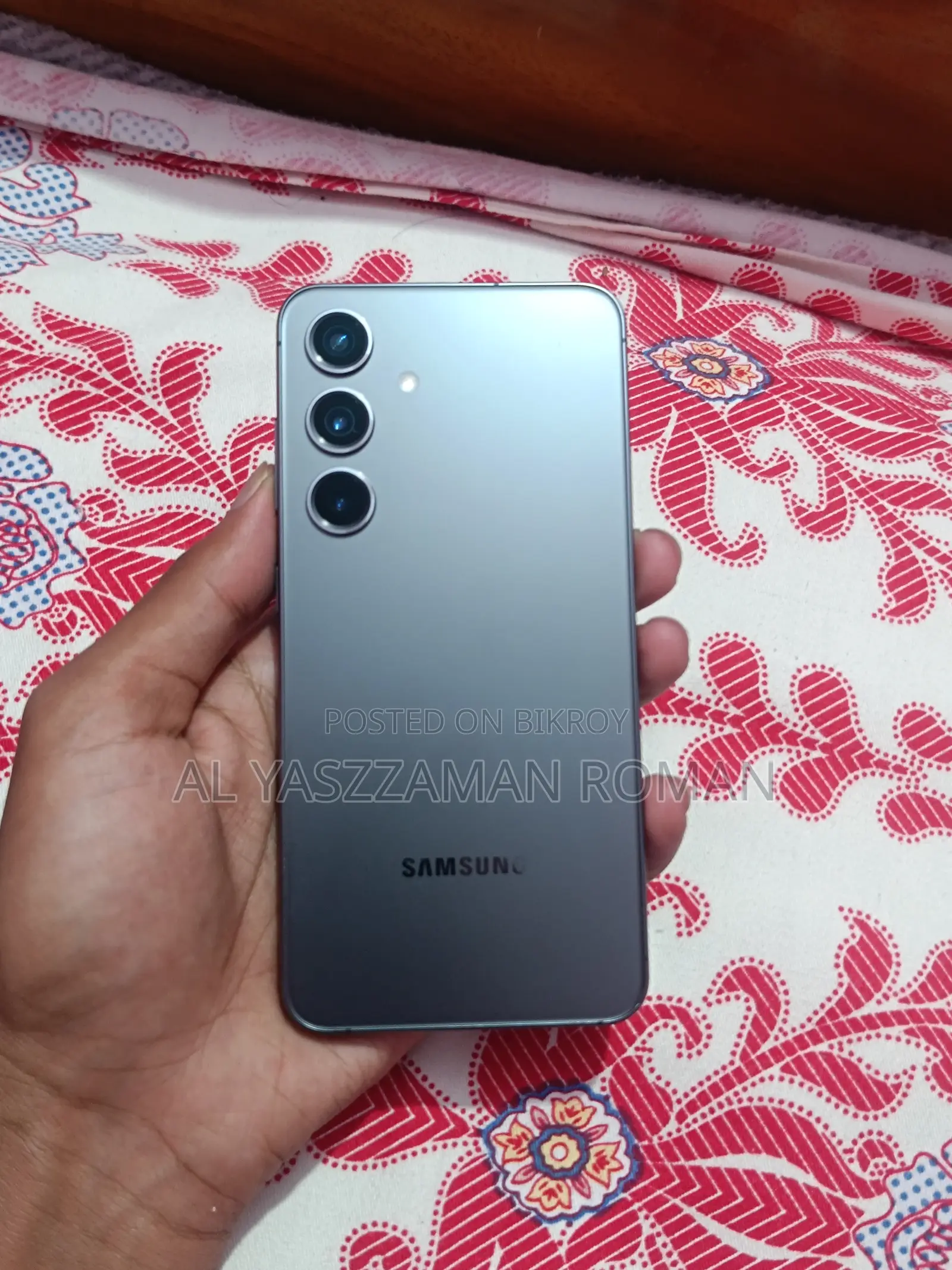 Samsung Galaxy S24 (Used)