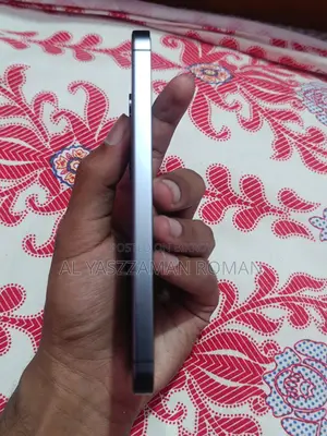 Samsung Galaxy S24 (Used)