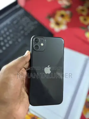 Apple iPhone 11 (Used)