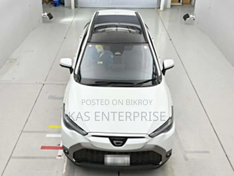 Toyota Corolla Cross Z LEATHER PEARL 6HYB 2024