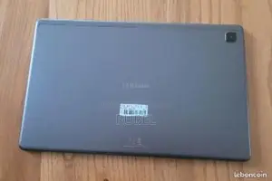Samsung Galaxy A7 (Brand New)