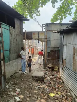 খিলগাঁও তিলপাপাড়া কালভার্ট ৩ কাঠা জায়গা বিক্রি