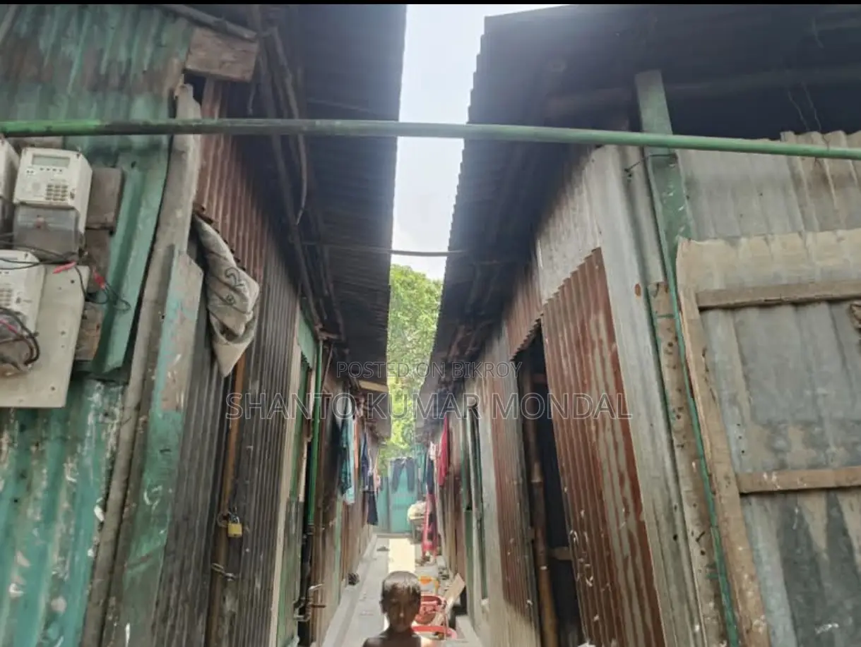 খিলগাঁও তিলপাপাড়া কালভার্ট ৩ কাঠা জায়গা বিক্রি