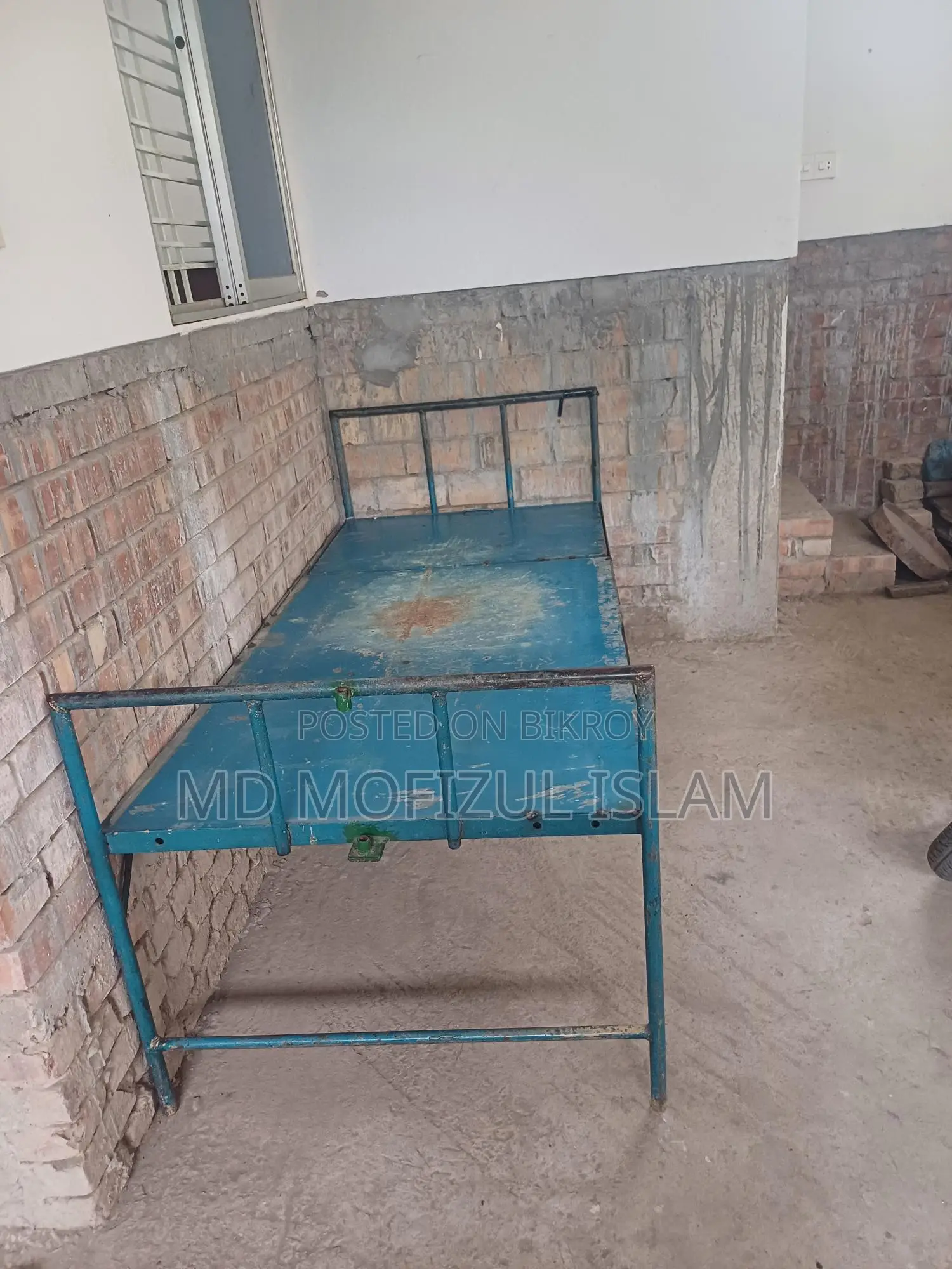 মেডিকেল লোহার খাট