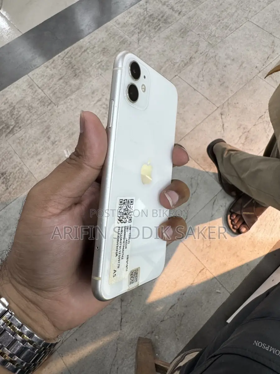 Apple iPhone 11 128GB (Used)