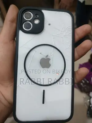 Apple iPhone 11 . (Used)