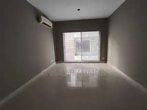 2400 Sqft 3 Bed Un-Furnished Apartment For Rent In Gulshan 2