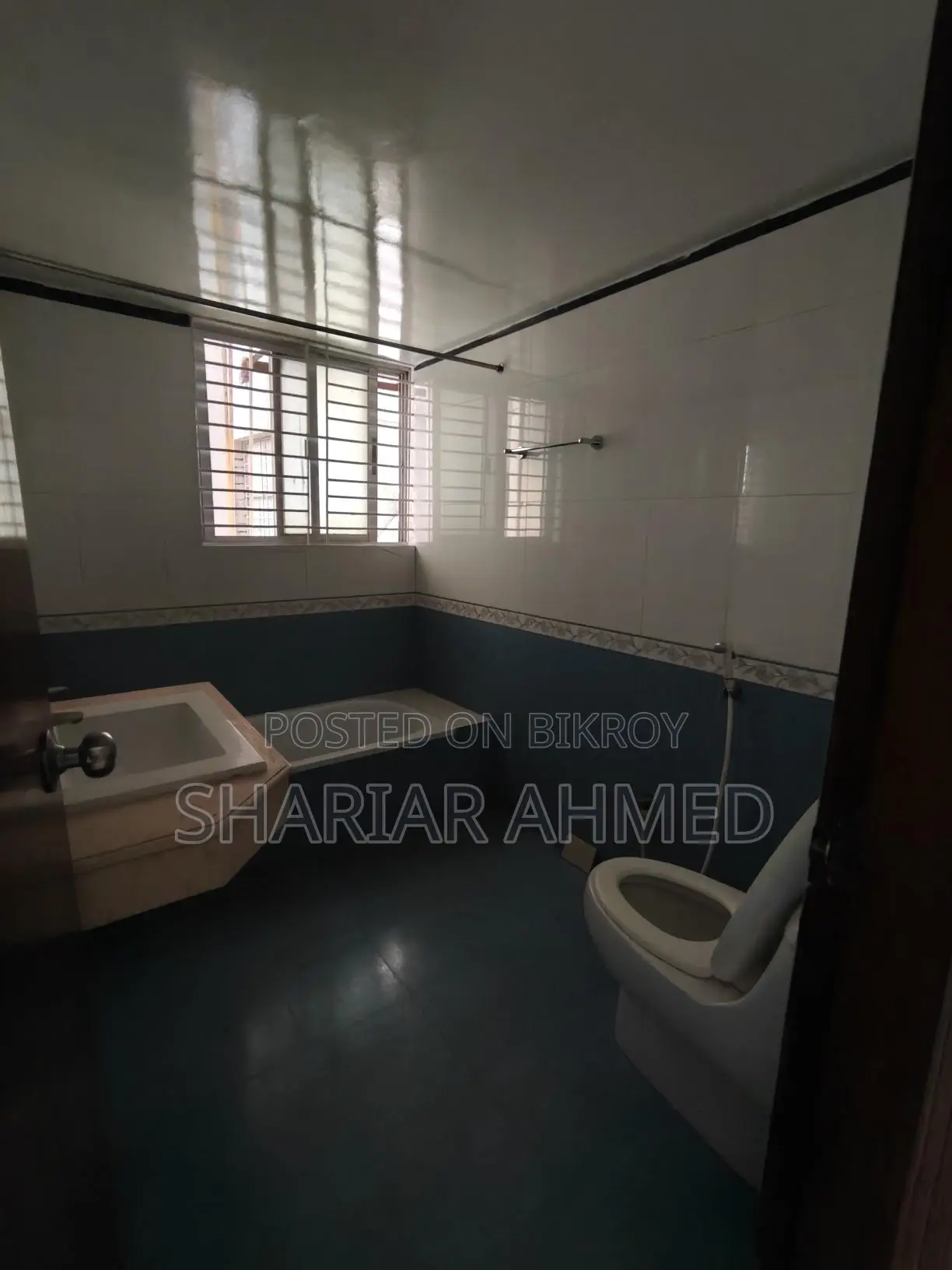2400 Sqft 3 Bed Un-Furnished Apartment For Rent In Gulshan 2