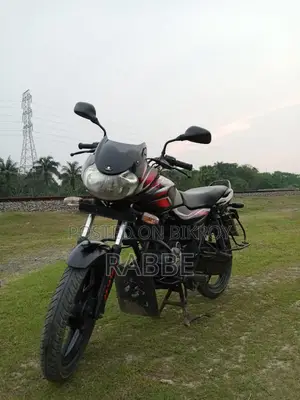 Bajaj Discover 100 . 2013