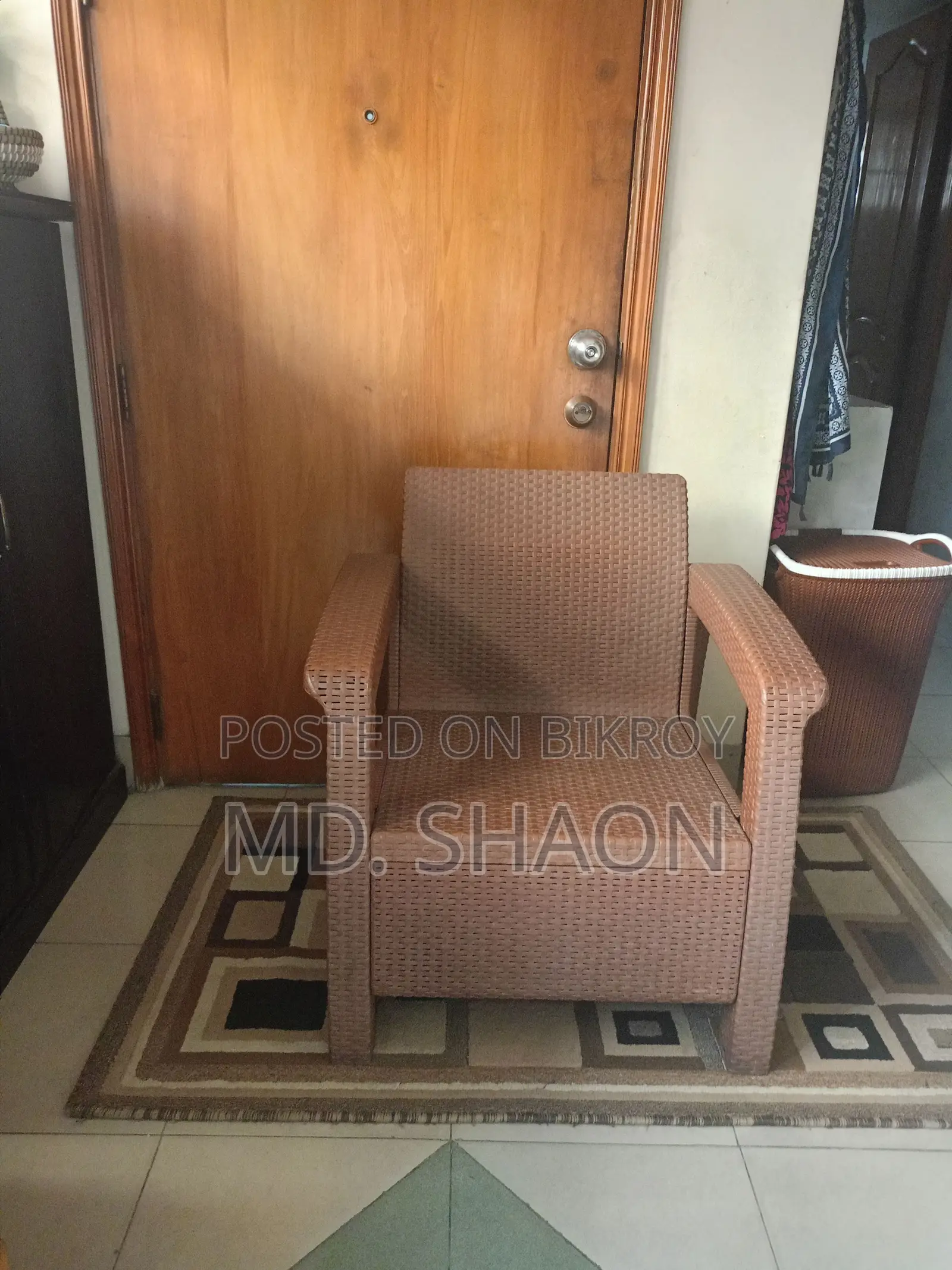 Plastic Sofa Single Cane Textured