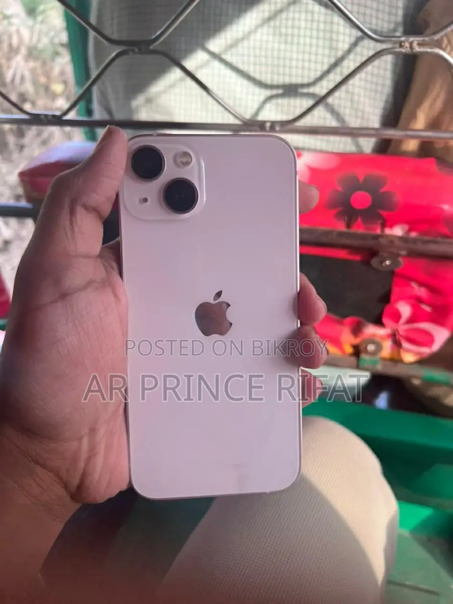 Apple iPhone 13 (Used)