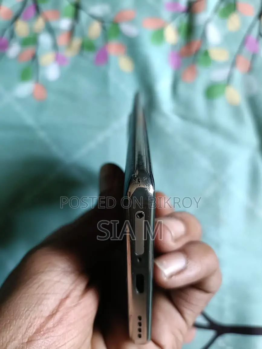 Realme 12 Pro 8GB/256GB (Used)