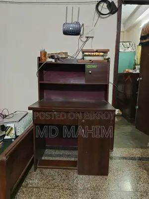 টেবিল বিক্রি হবে