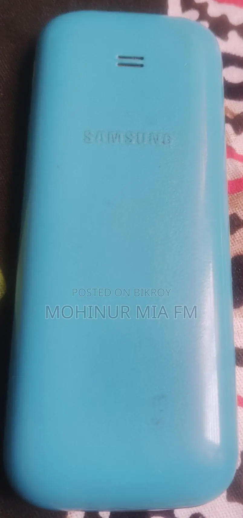 Samsung Guru Music 2 . (Used)