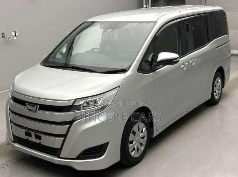 Toyota Noah X NON HYB 1DOOR PWR 2020