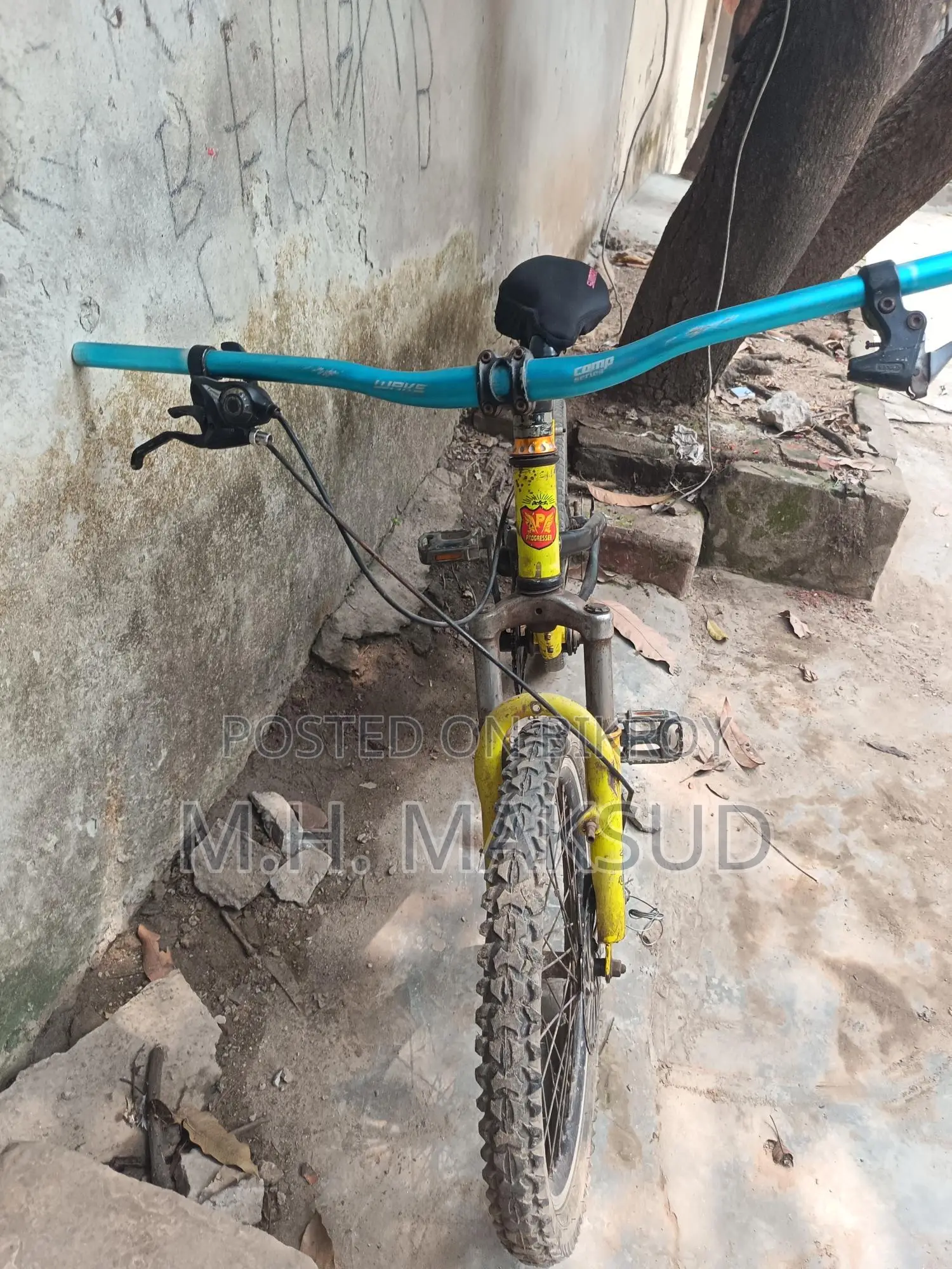 Cycle with Disc Brakes in Fresh Condition
