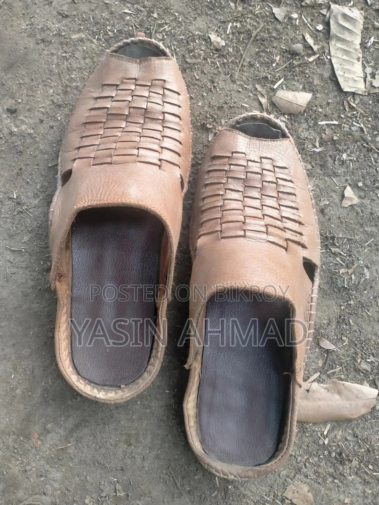 জুতা বিক্রি হবে