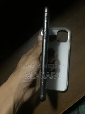 Apple iPhone 11 (Used)