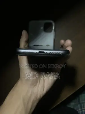 Apple iPhone 11 (Used)