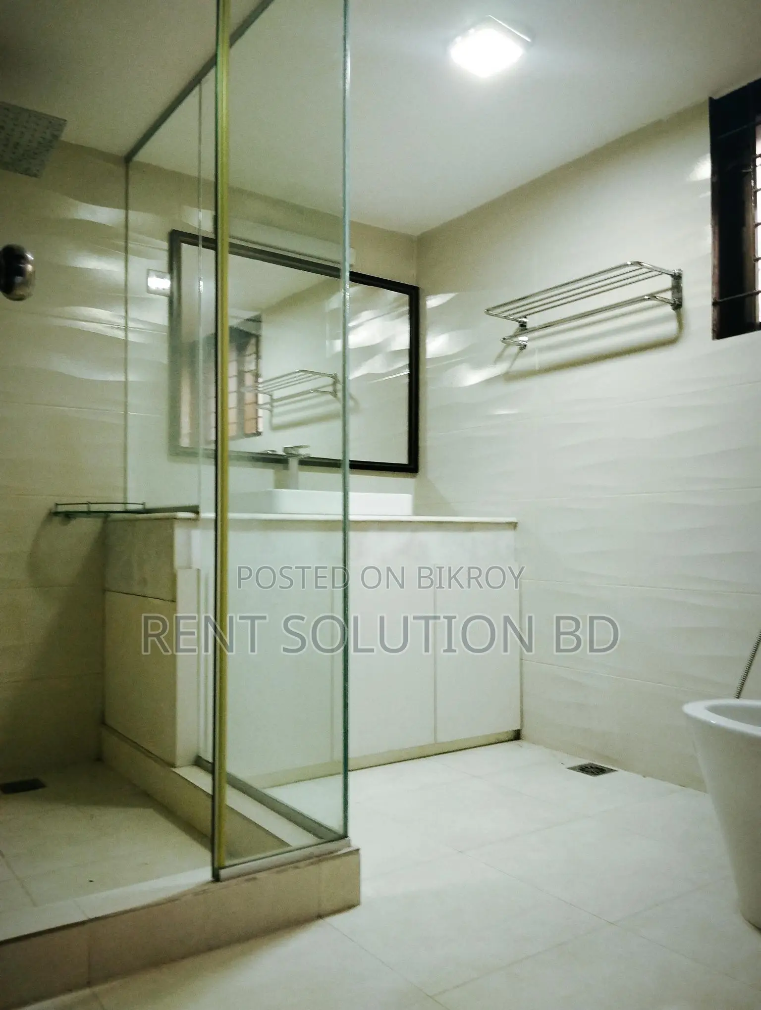 Semi furnished nice apartment for rent in north Gulshan