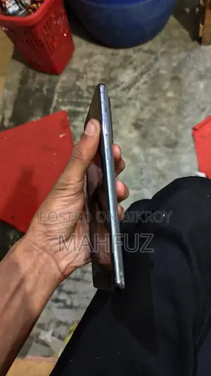 Samsung Galaxy S20 Ultra (Used)