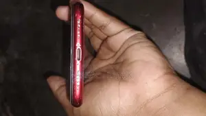 Apple iPhone XR (Used)
