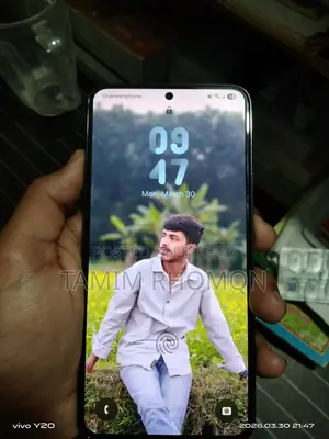 Samsung Galaxy S22 (Used)