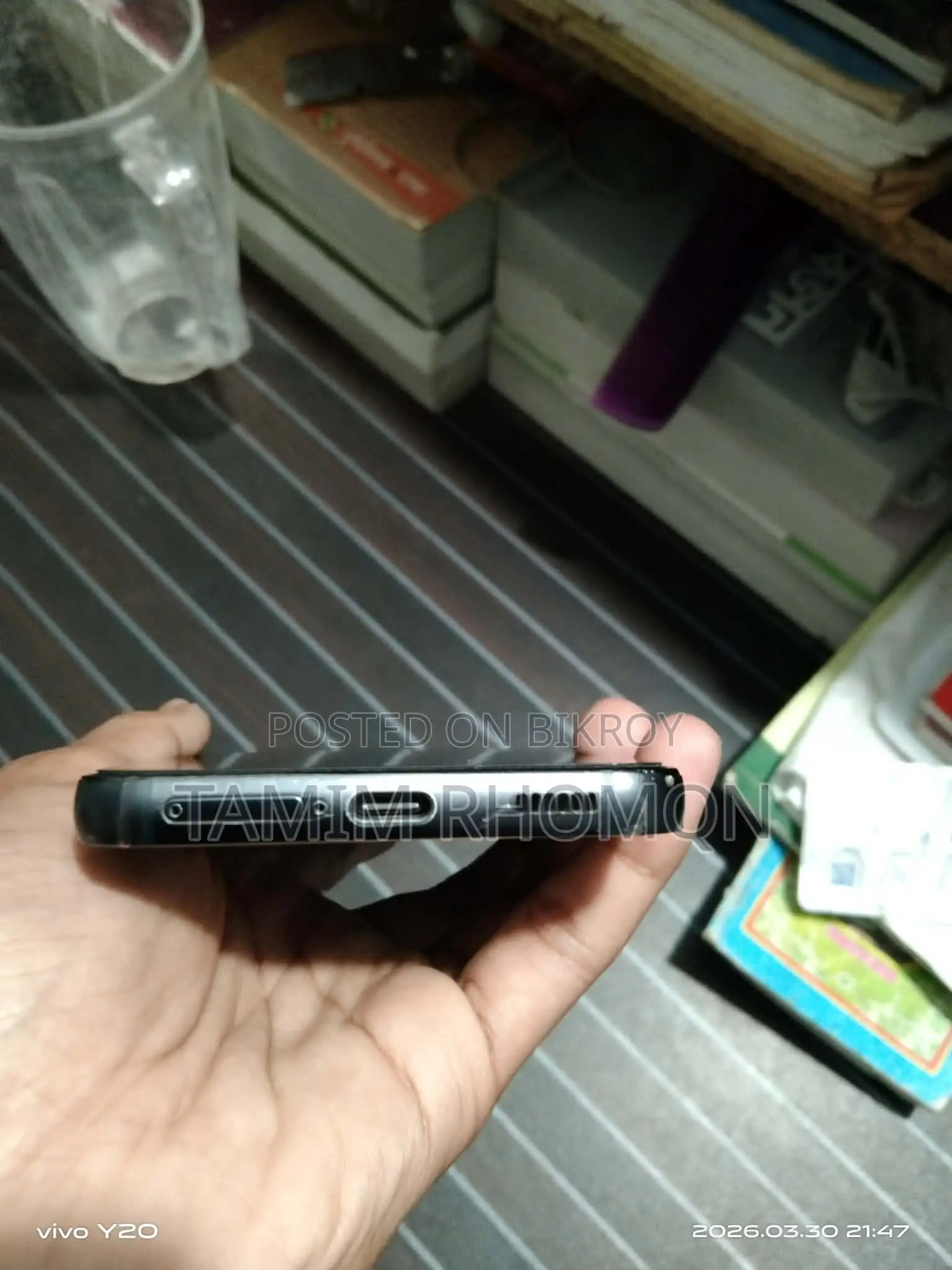 Samsung Galaxy S22 (Used)