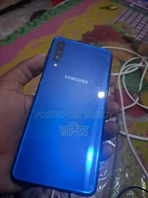 Samsung Galaxy A7 ৪/১২৮ (Used)
