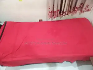 সিঙ্গেল বেড ২টা