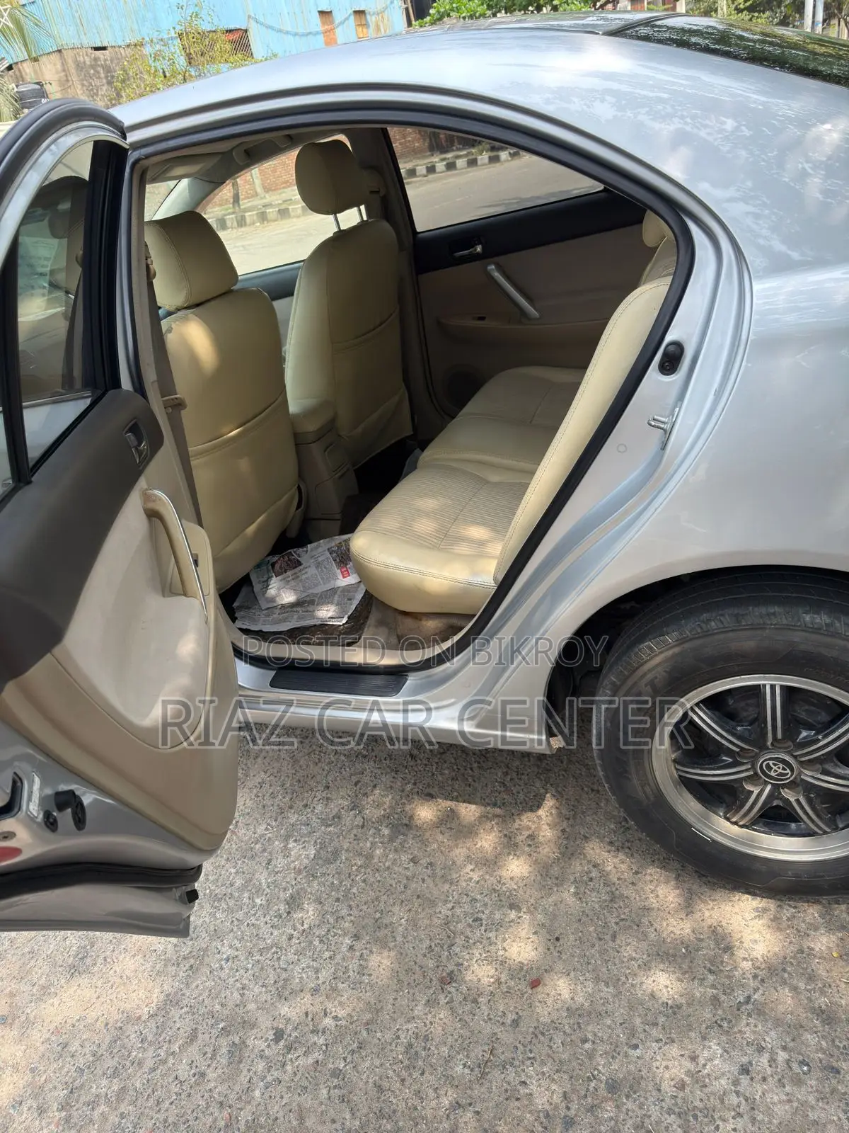 Toyota Premio 2006