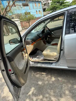 Toyota Premio 2006